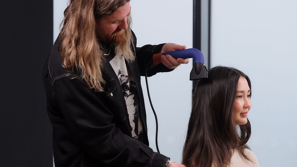 Dyson Supersonic r™Professional hair dryer (VincaBlue/Topaz)